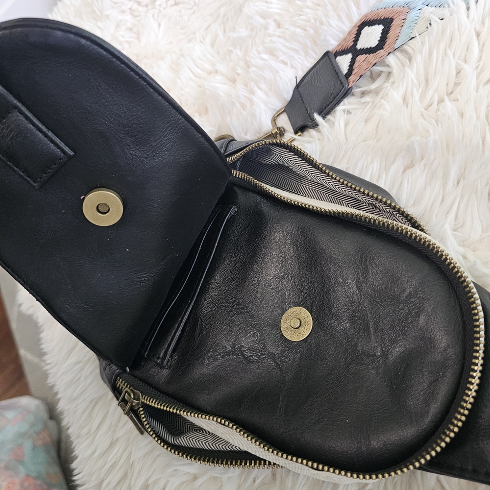 Black Crossbody Bag with Patterned Strap - Picture 6 of 7